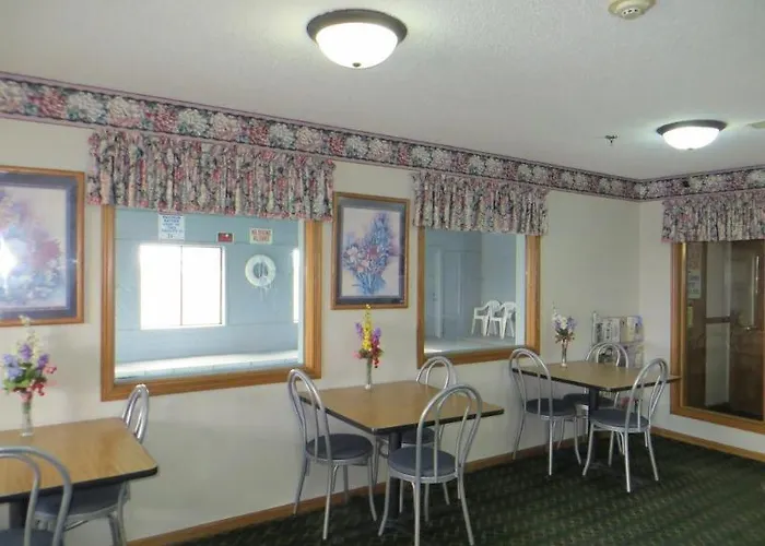 Super Rest Motel